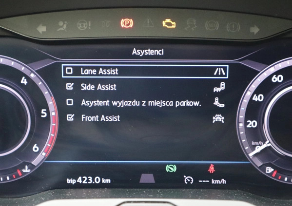 Volkswagen Passat cena 97500 przebieg: 150000, rok produkcji 2016 z Katowice małe 466